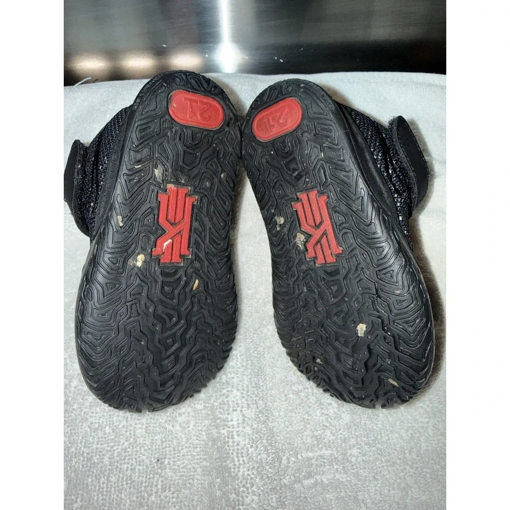 Nike Kyrie 7 TD‎ 'Bred' Size 5C Toddler Basketball Shoes CT4980005